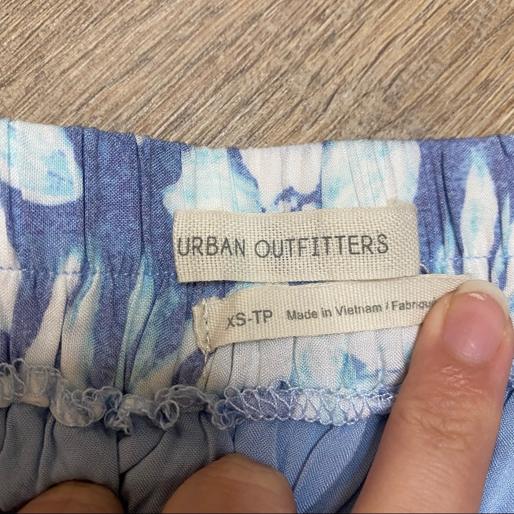 URBAN OUTFITTERS vintage daisy button front mini skirt XS - Picture 9 of 10